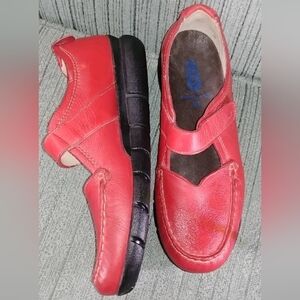 Wolky Ojibwa leather loafers.